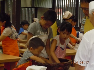 孫達の蕎麦打ち体験